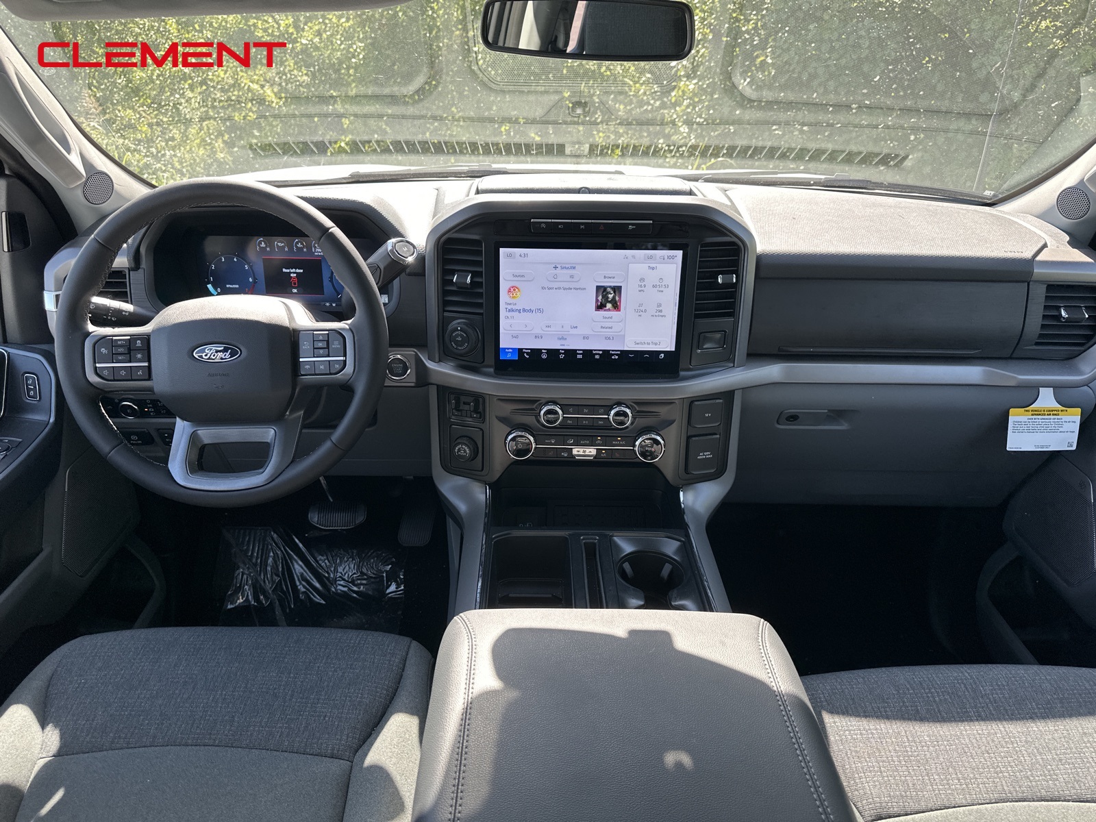 2024 Ford F-150 XLT photo 24