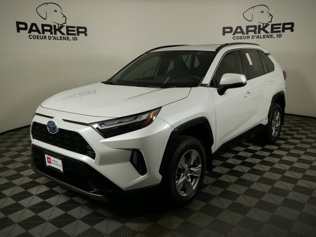2023 Toyota RAV4 SE