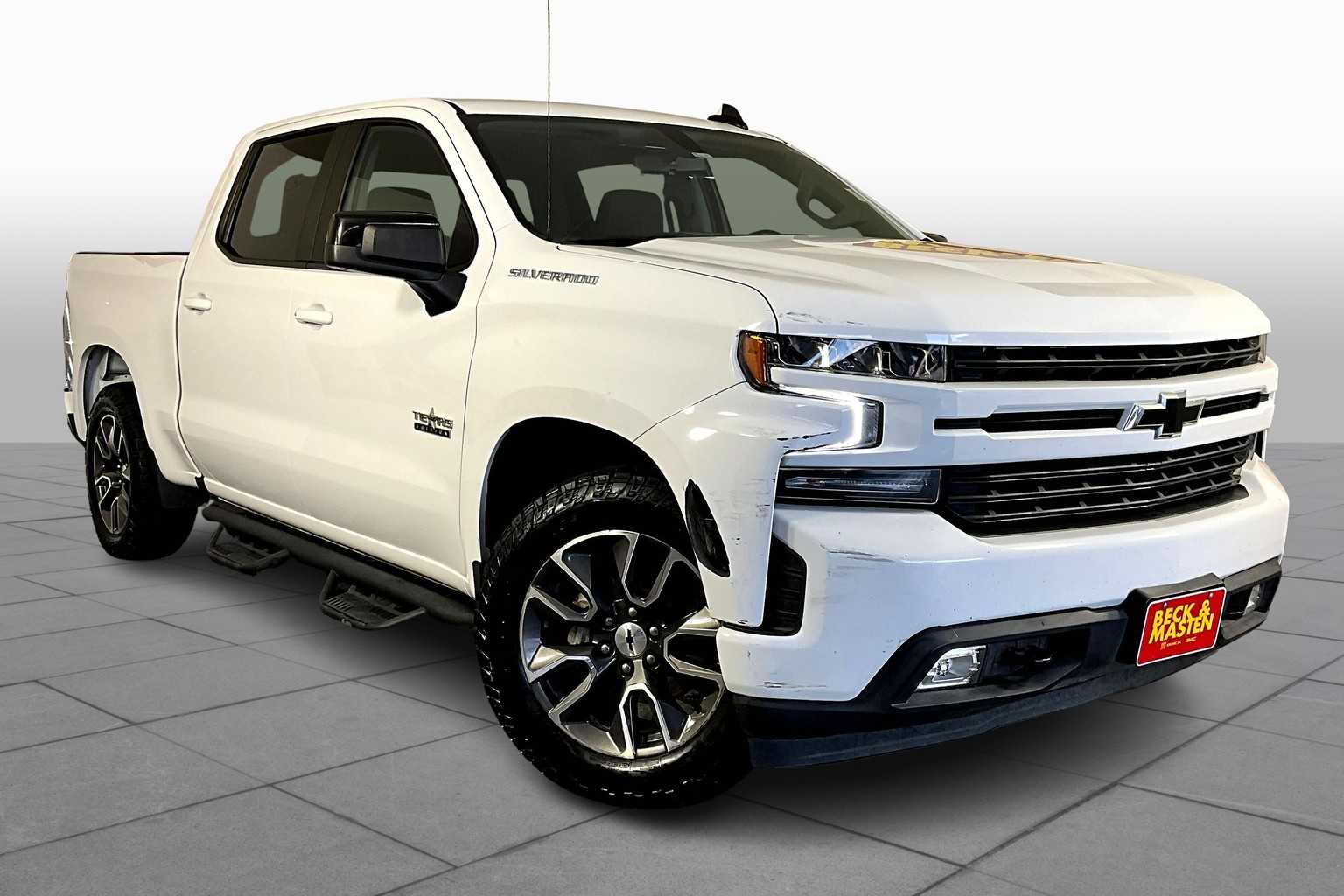 2021 Chevrolet Silverado 1500 RST photo 2
