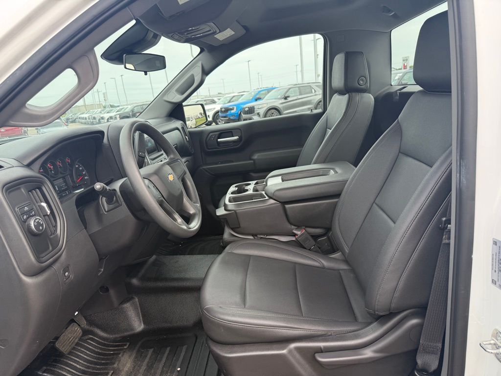 2024 Chevrolet Silverado 1500 Work Truck photo 4