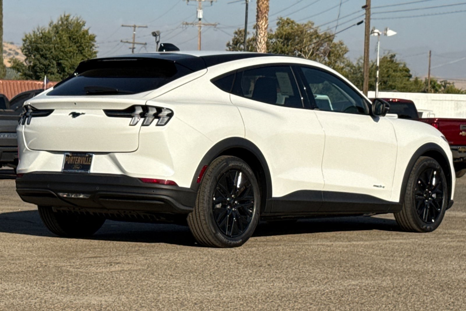 2025 Ford Mustang Mach-E Select photo 2