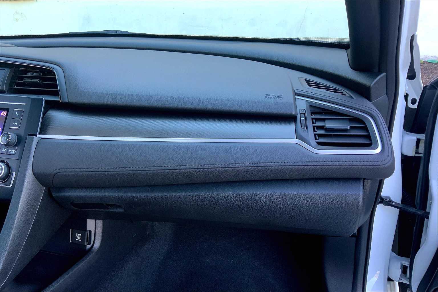 2020 Honda Civic LX photo 17