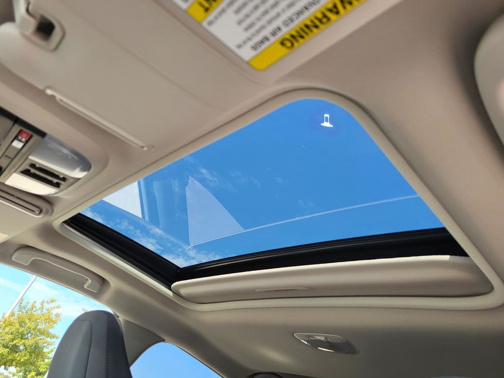 2025 Subaru Crosstrek Premium photo 7