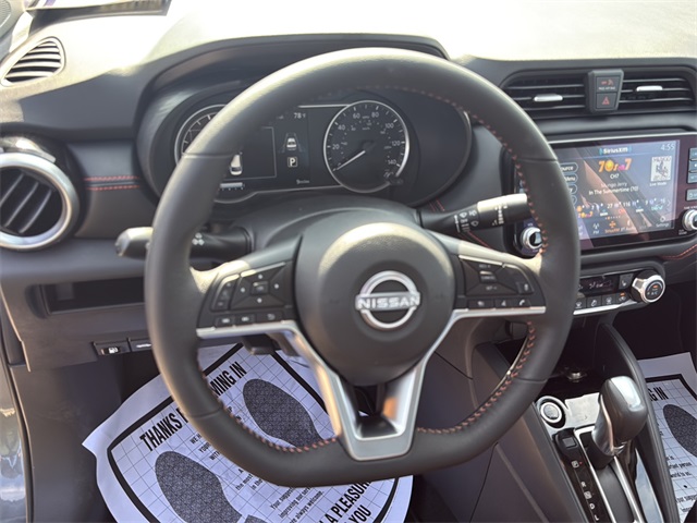 2025 Nissan Versa 1.6 SR photo 26
