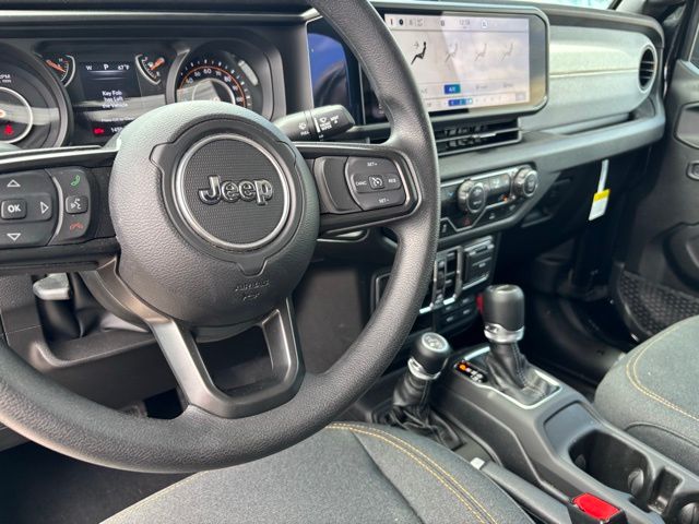 2025 Jeep Gladiator Sport photo 12