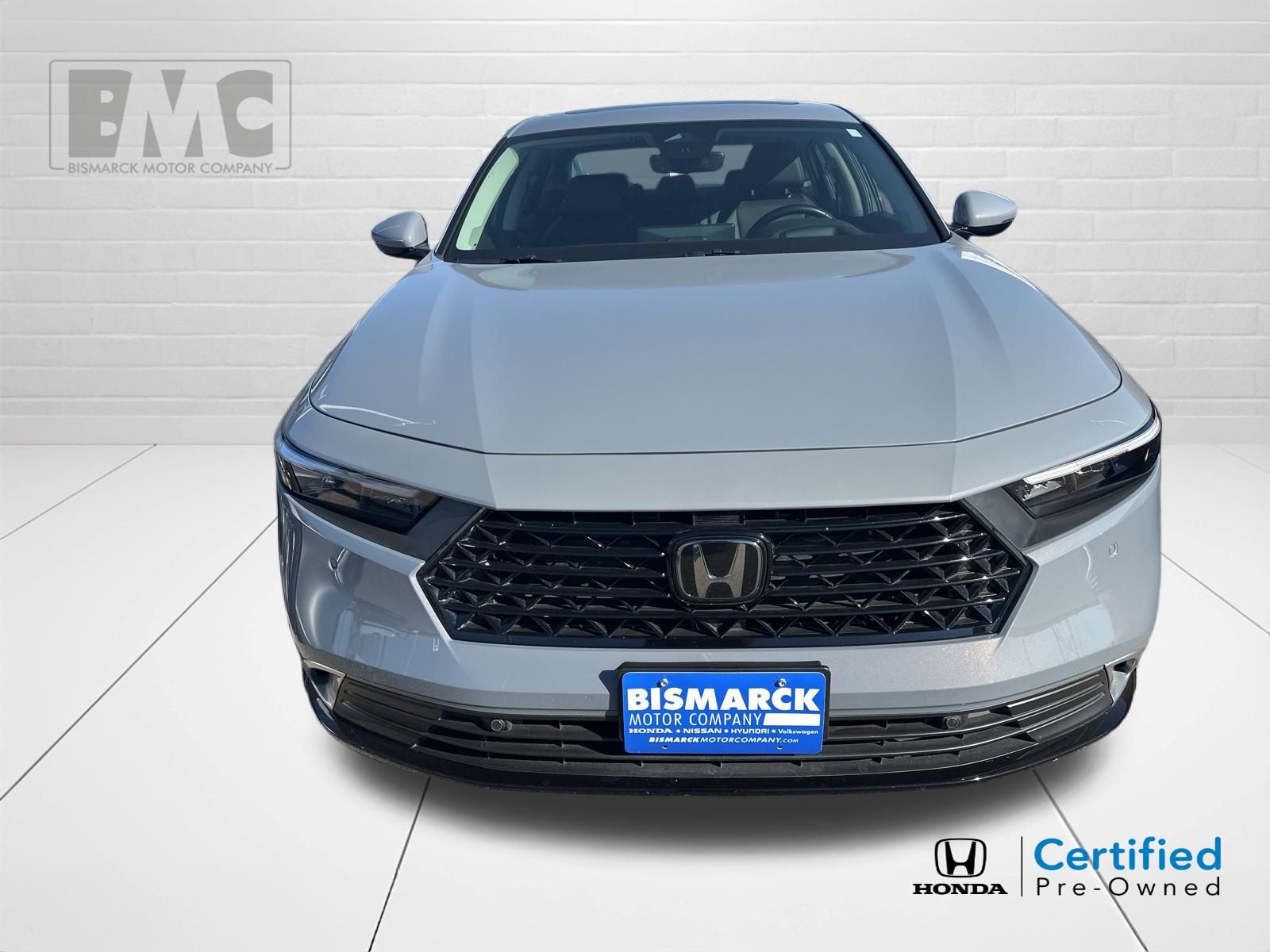2023 Honda Accord Hybrid Touring photo 3