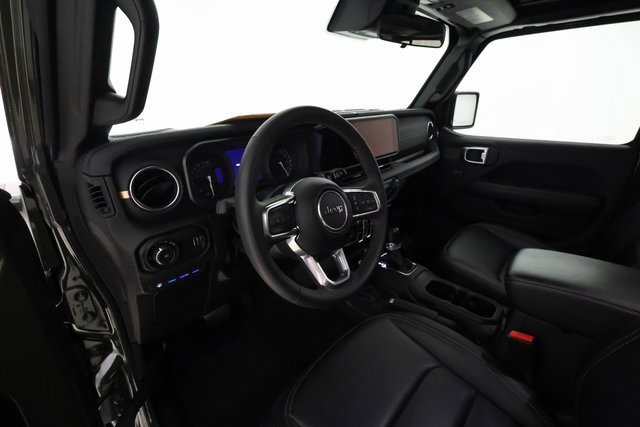 2024 Jeep Wrangler 4xe Sahara photo 8