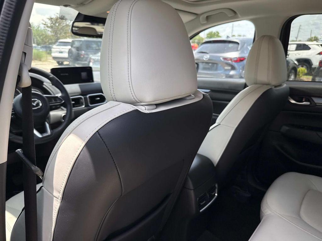 2024 Mazda CX-5 Preferred photo 11