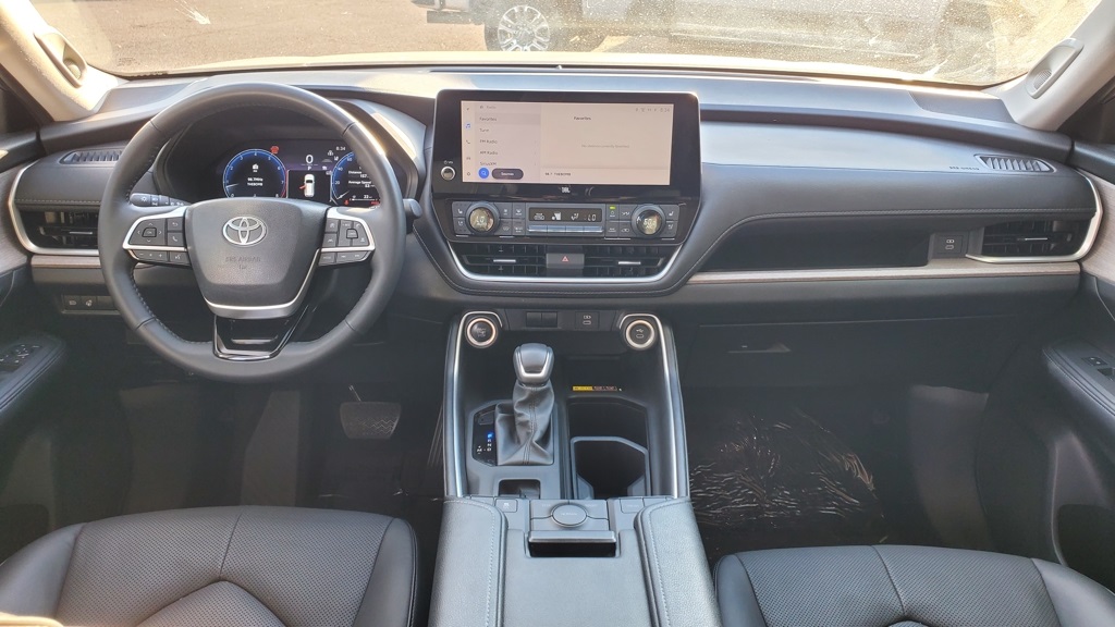 2024 Toyota Grand Highlander Limited photo 36