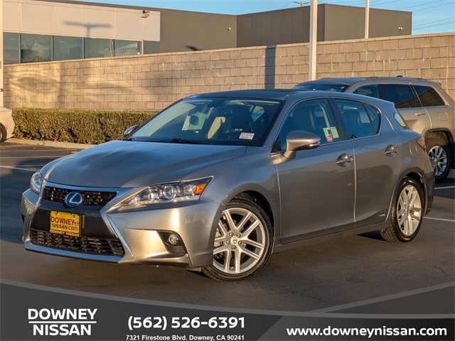 2017 Lexus CT 200h Base's photo