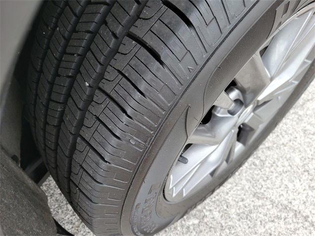 2021 Nissan Rogue S photo 3