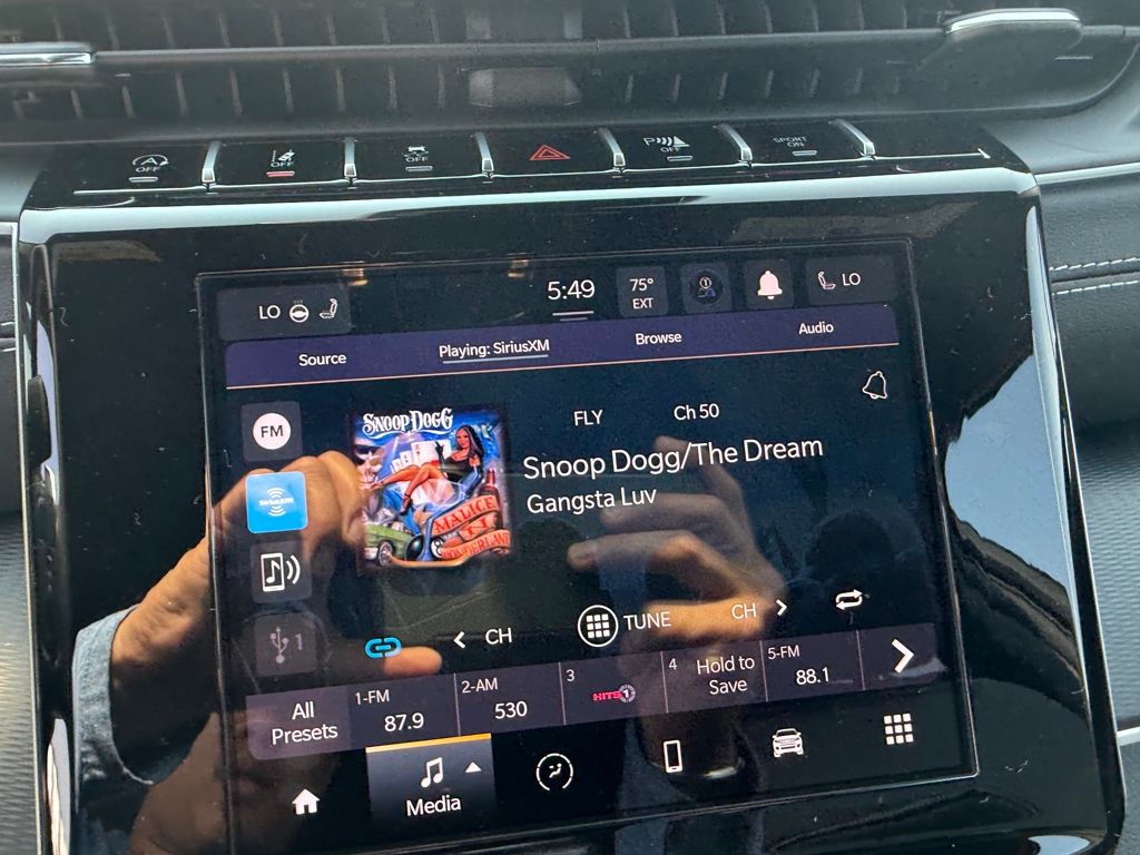 2025 Jeep Grand Cherokee Altitude photo 17