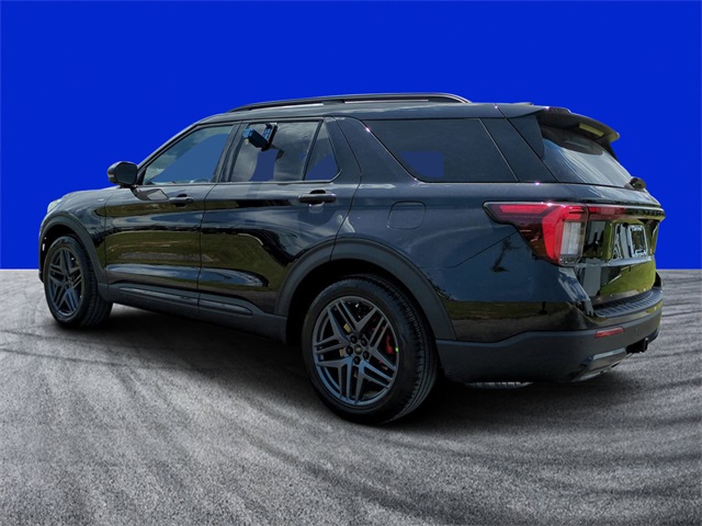 2025 Ford Explorer ST-Line photo 4