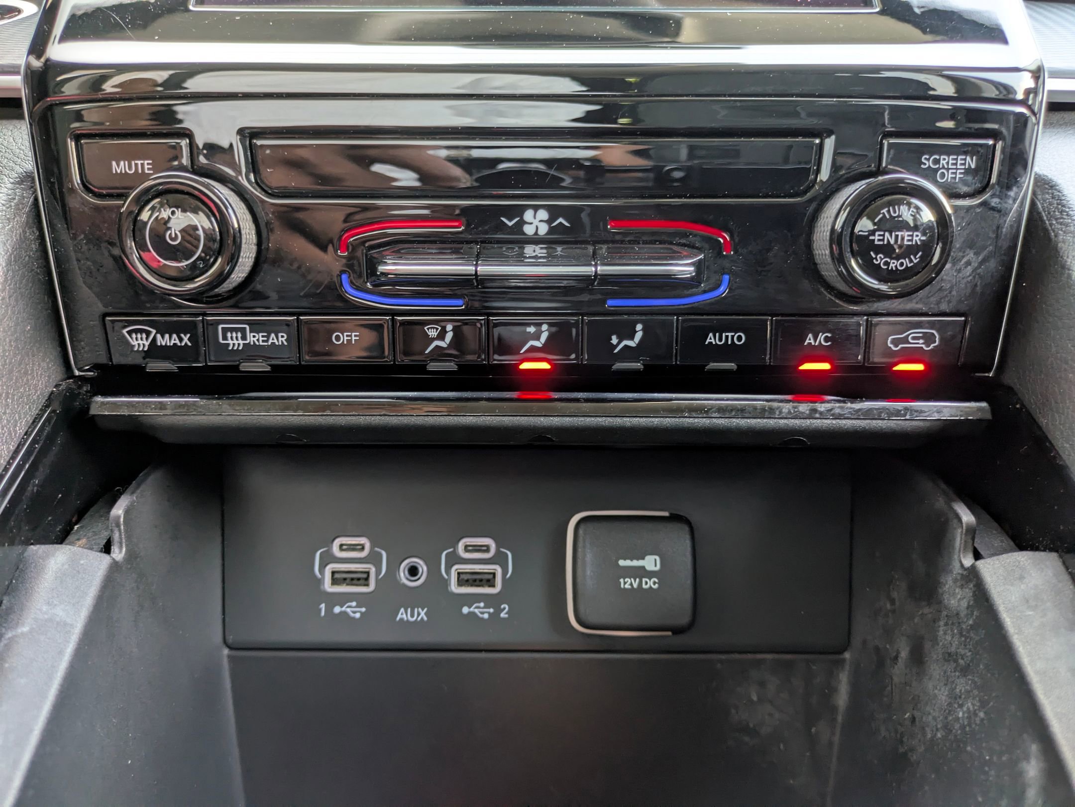 2023 Jeep Grand Cherokee Laredo photo 30