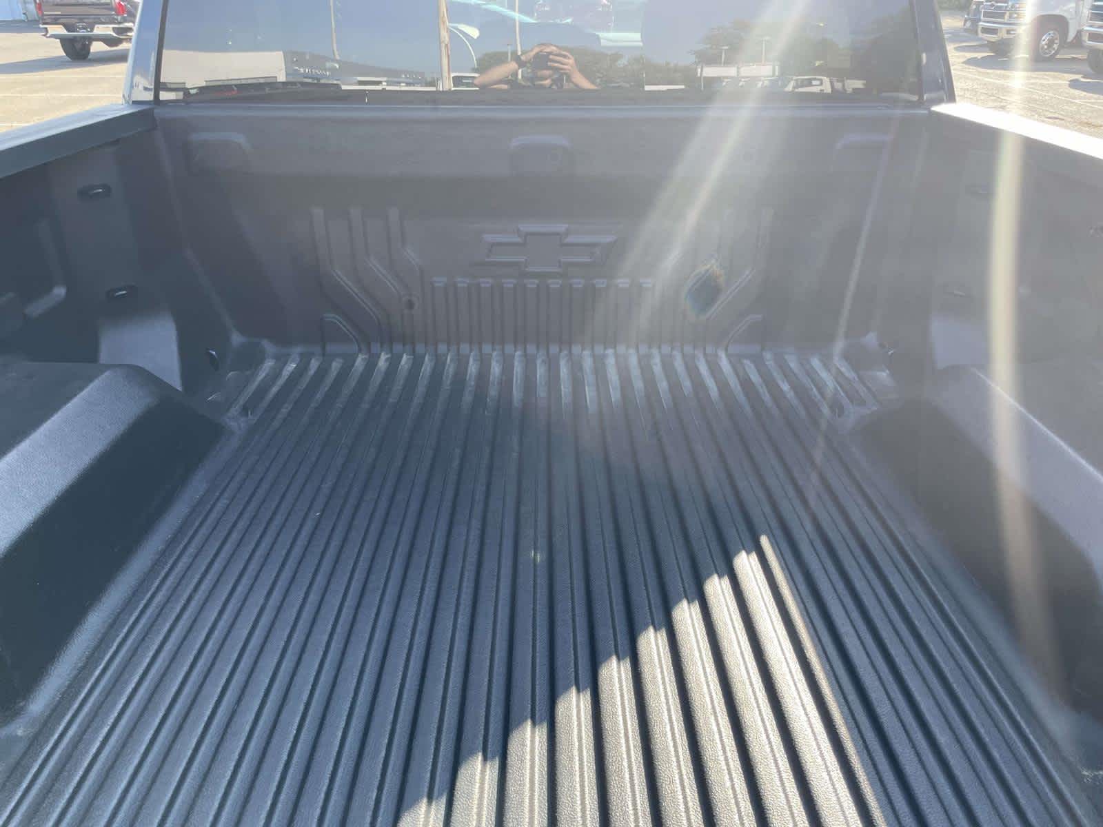 2023 Chevrolet Silverado 1500 LT photo 13