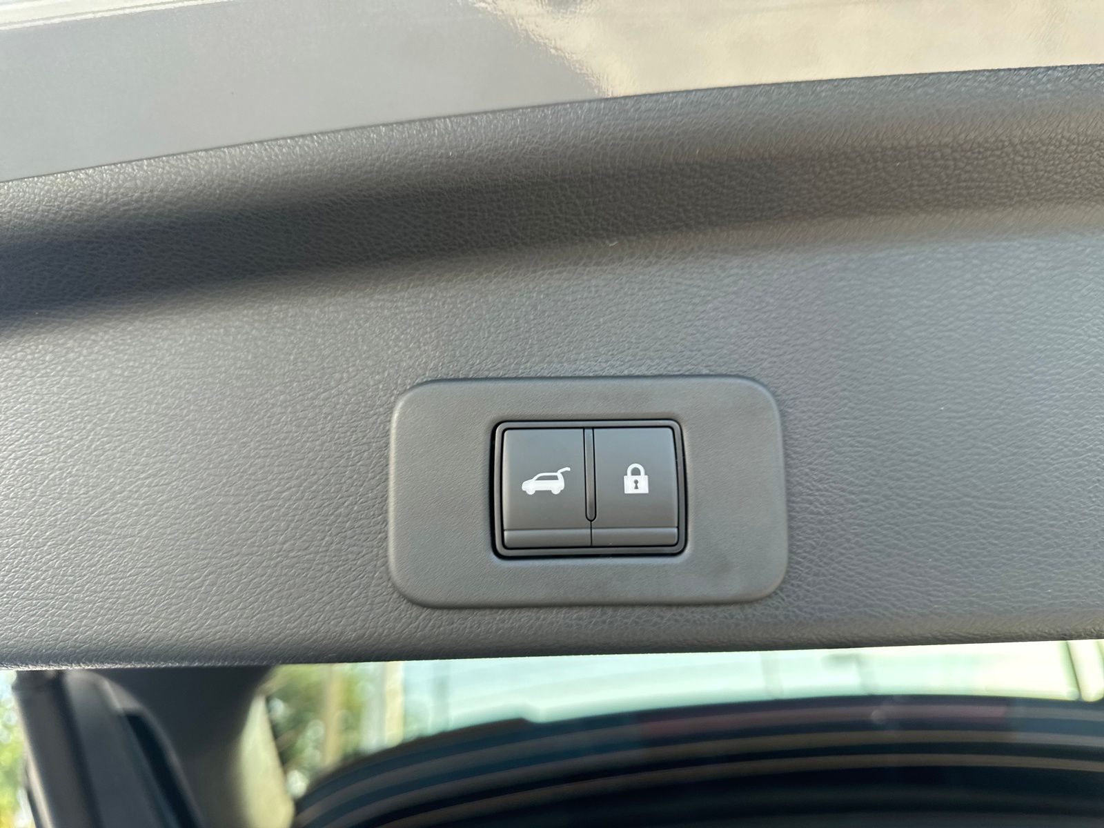 2025 Nissan Murano SL photo 29