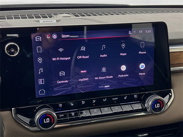 2024 Gmc Canyon Denali photo 15