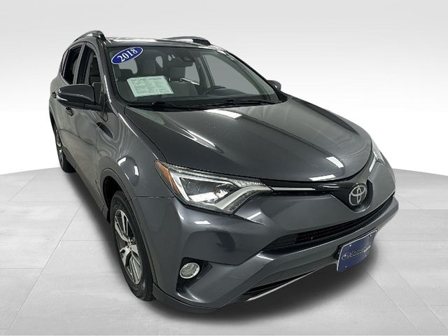 2018 Toyota RAV4 XLE's photo