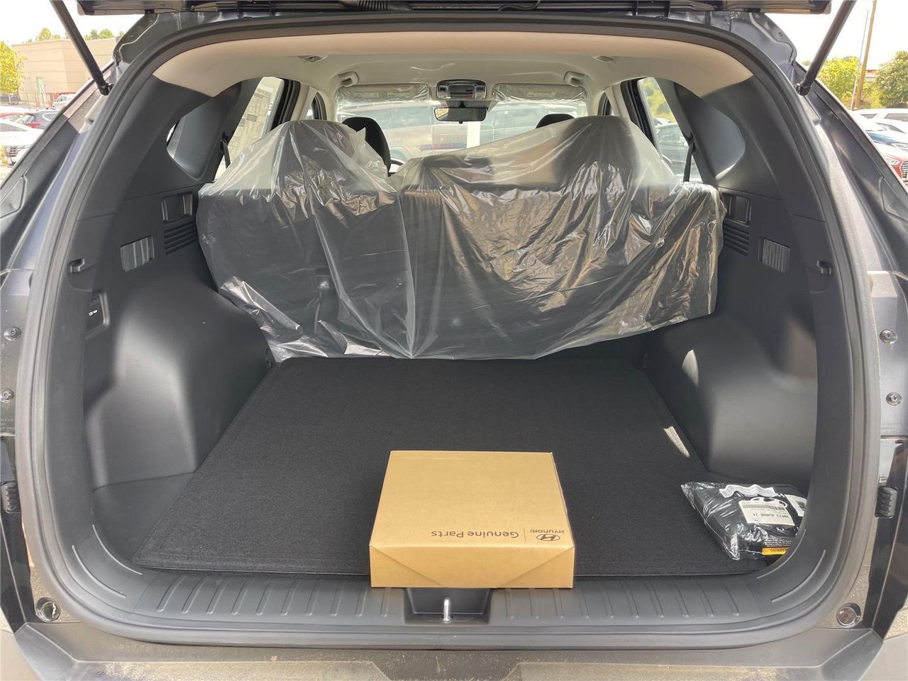 2025 Hyundai Tucson SE photo 12