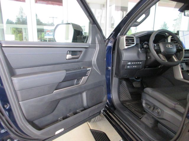 2026 Toyota Tundra Platinum CrewMax photo 11