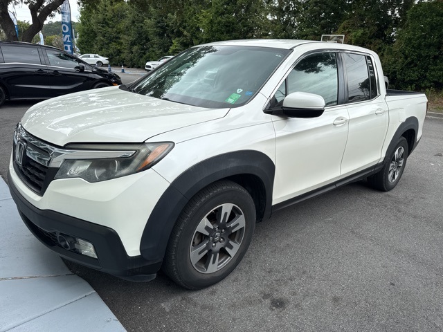 2017 Honda Ridgeline RTL photo 2