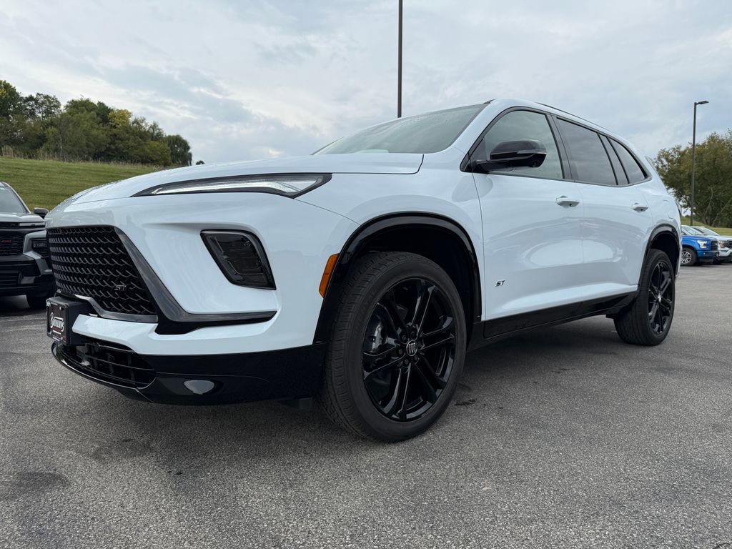 2026 Buick Enclave Sport Touring's photo