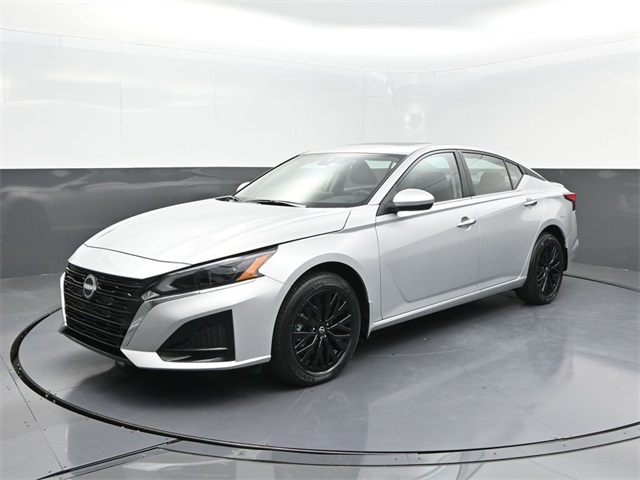 2025 Nissan Altima SV's photo