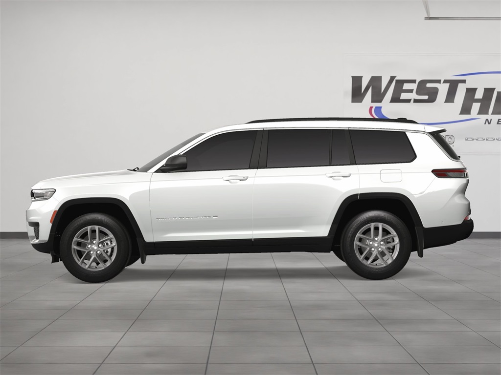 2025 Jeep Grand Cherokee Laredo X photo 3