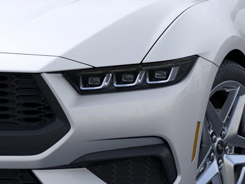 2025 Ford Mustang EcoBoost photo 17
