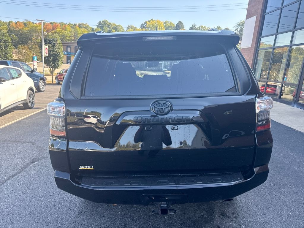 2020 Toyota 4Runner SR5 Premium photo 4