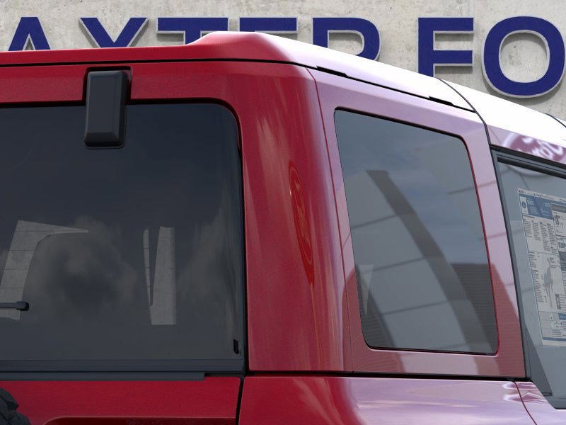 2025 Ford Bronco Badlands photo 2