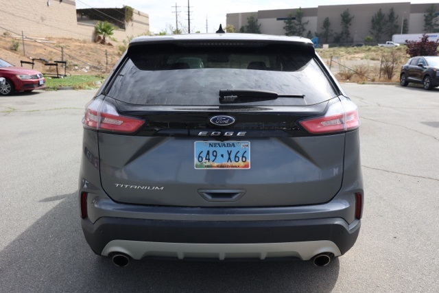 2023 Ford Edge Titanium photo 4
