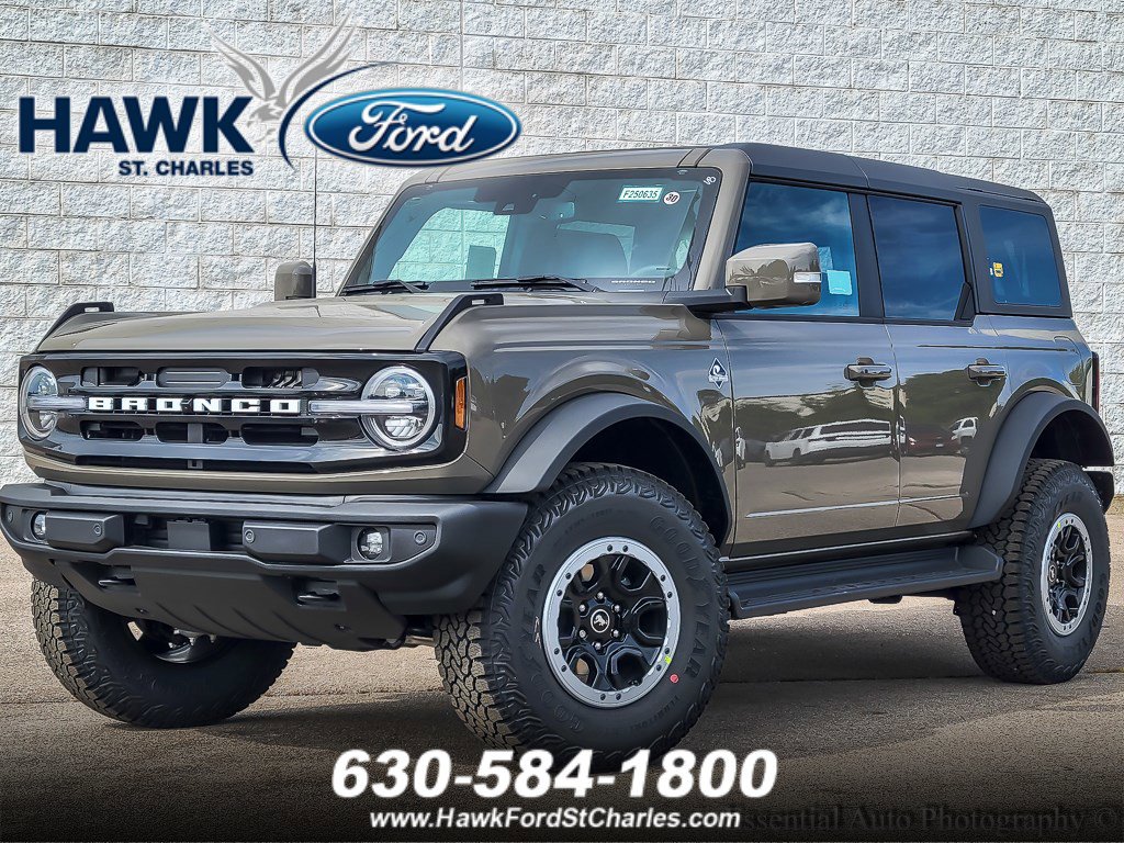 2025 Ford Bronco 4-Door Outer Banks's photo