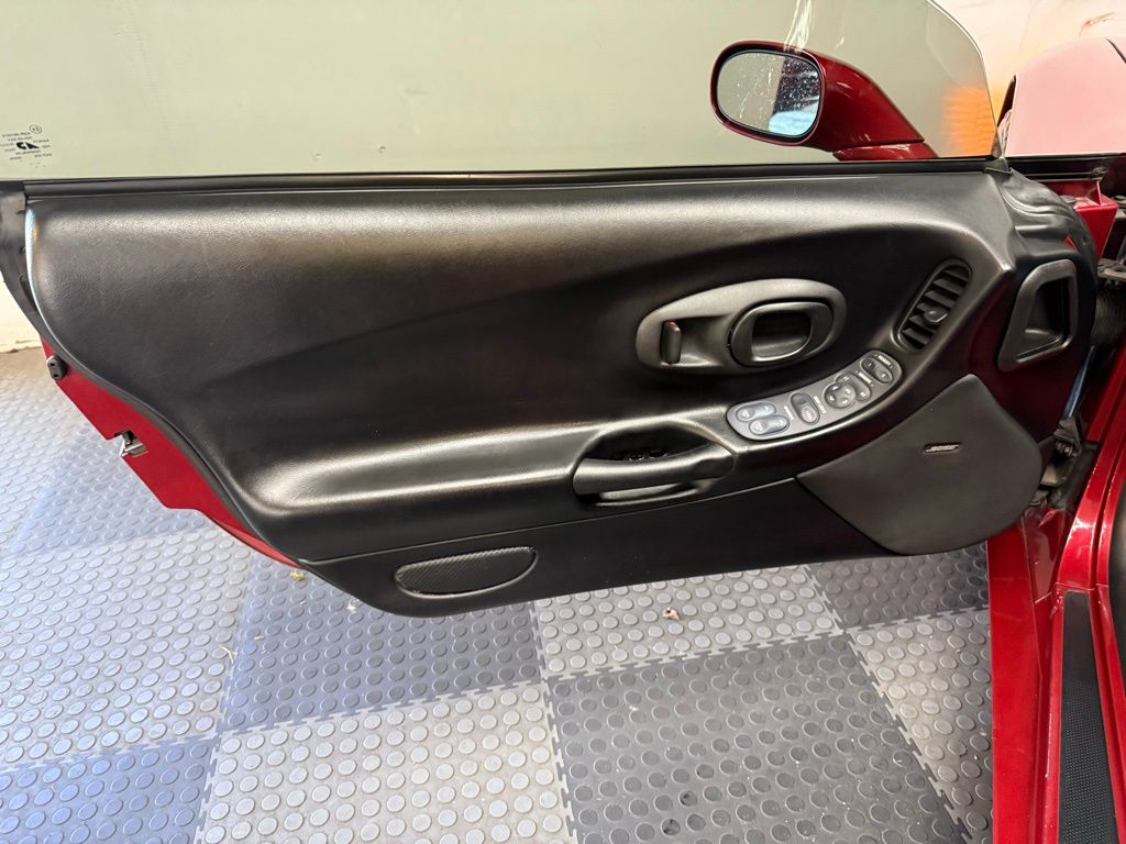1999 Chevrolet Corvette Base photo 15