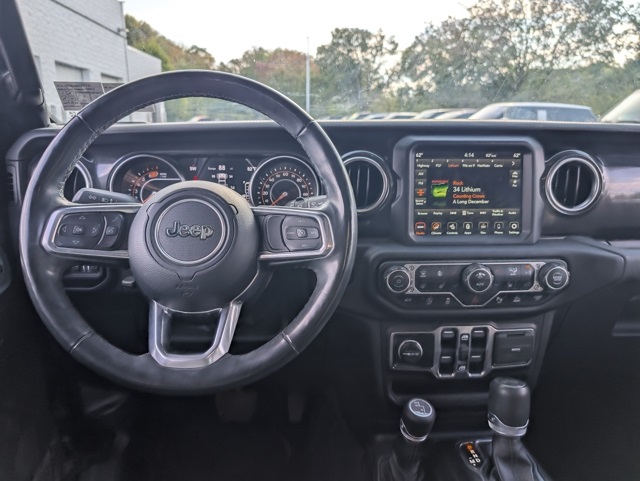 2022 Jeep Wrangler Unlimited Sahara photo 16