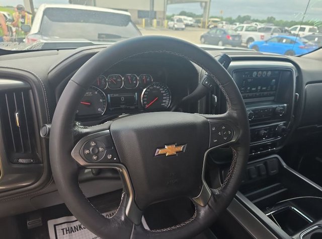 2018 Chevrolet Silverado 1500 LTZ photo 2