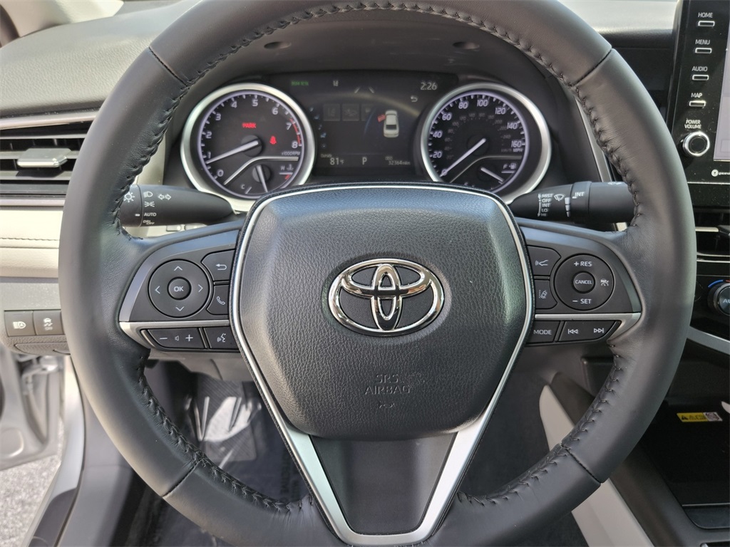 2022 Toyota Camry XLE photo 14