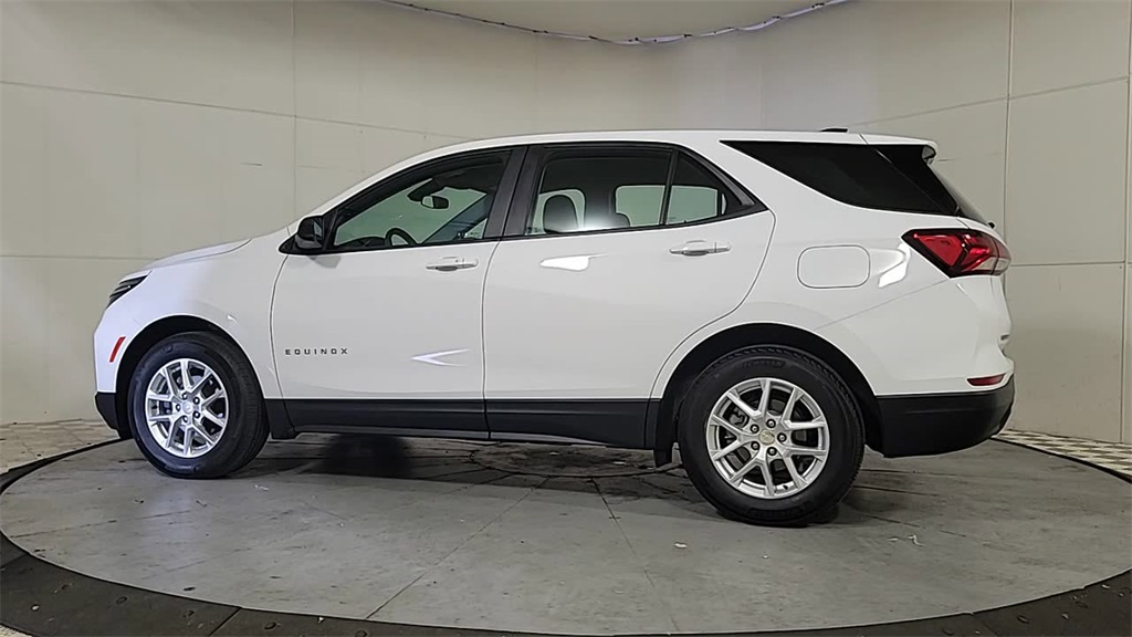 2023 CHEVROLET EQUINOX - Image 5