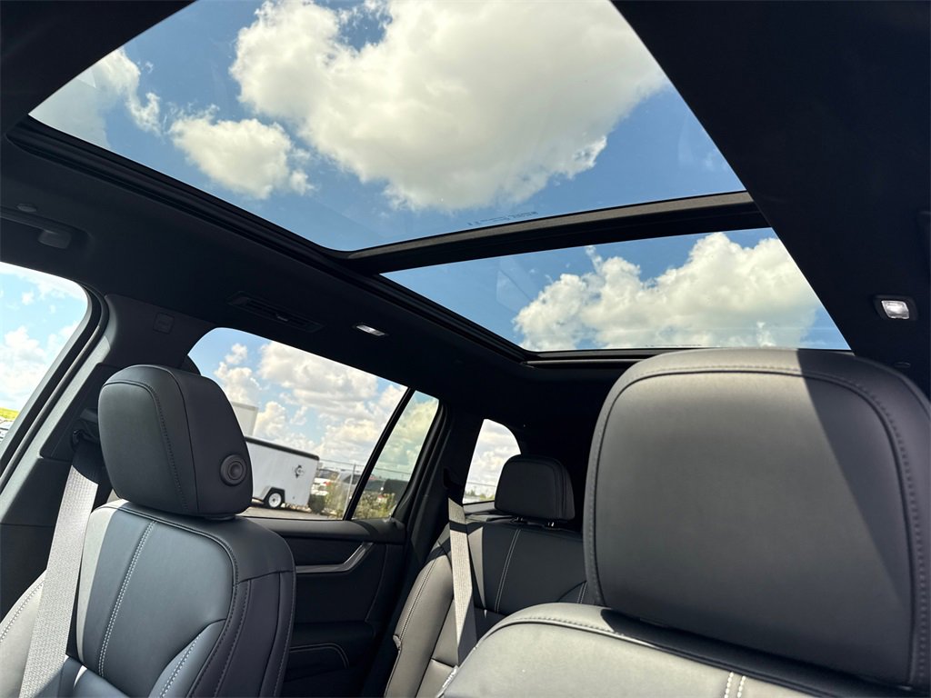 2026 Gmc Acadia Elevation photo 25