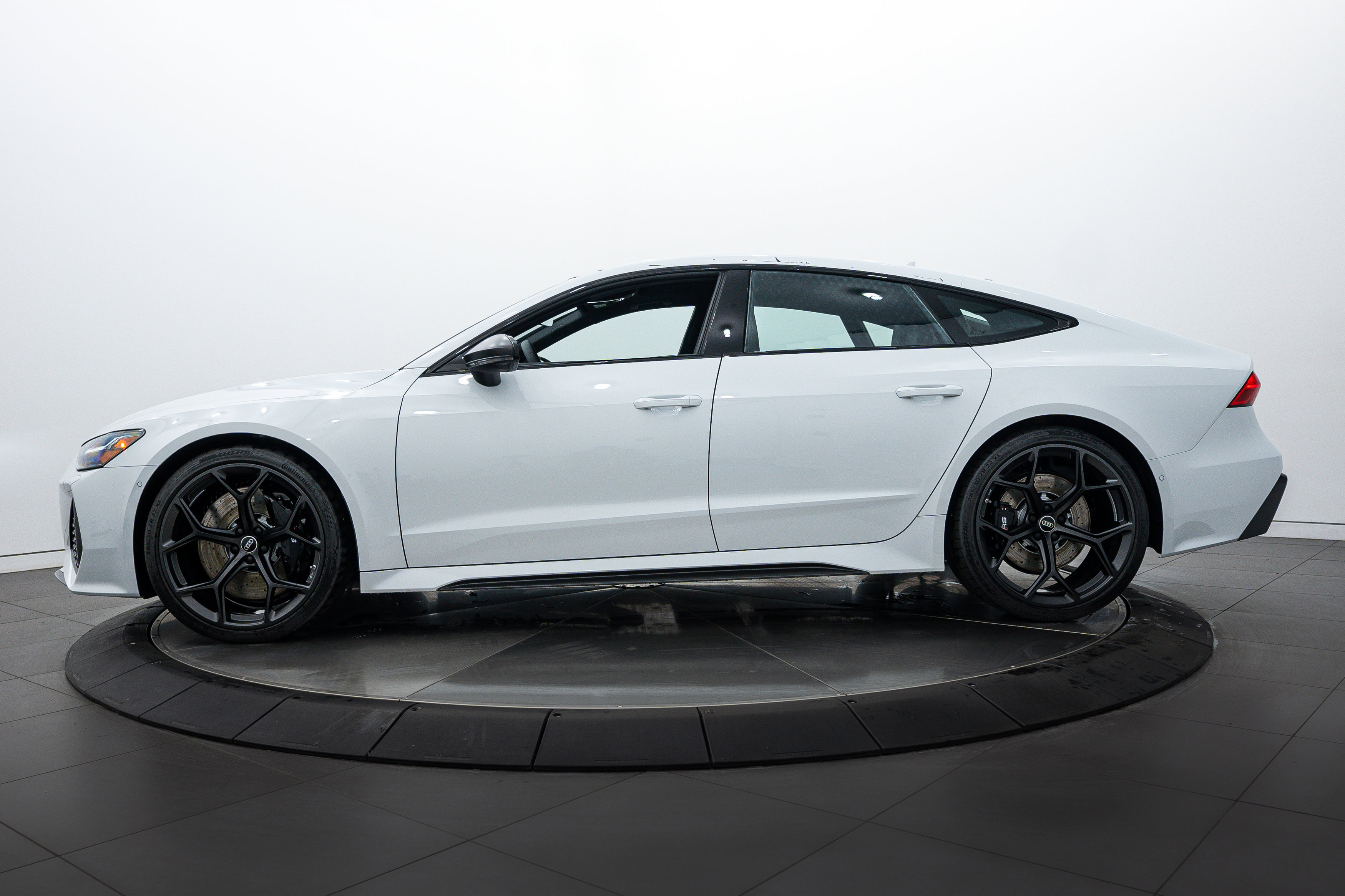 2025 Audi RS 7 Performance Base photo 7