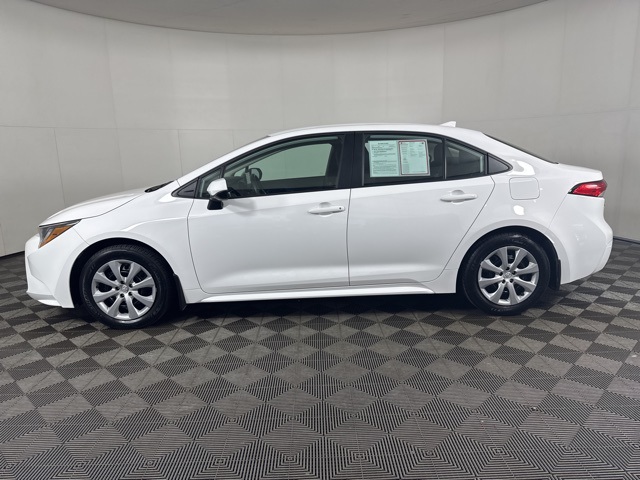 2022 Toyota Corolla LE photo 7