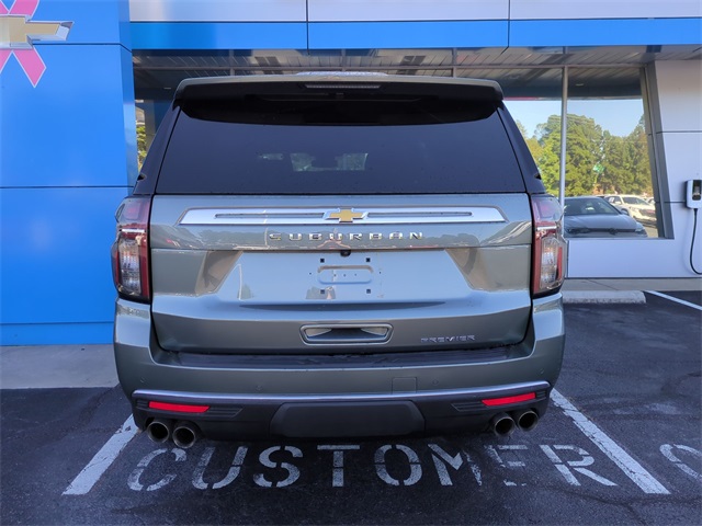 2023 Chevrolet Suburban Premier photo 2
