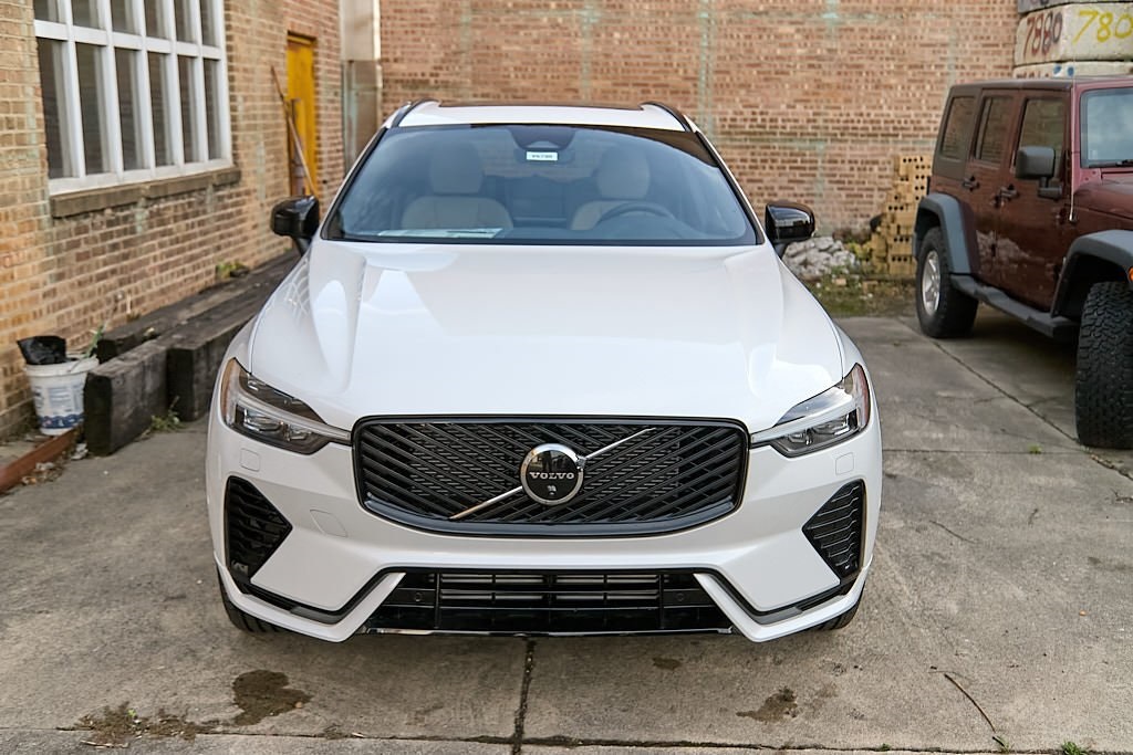 2026 VOLVO XC60 - Image 5