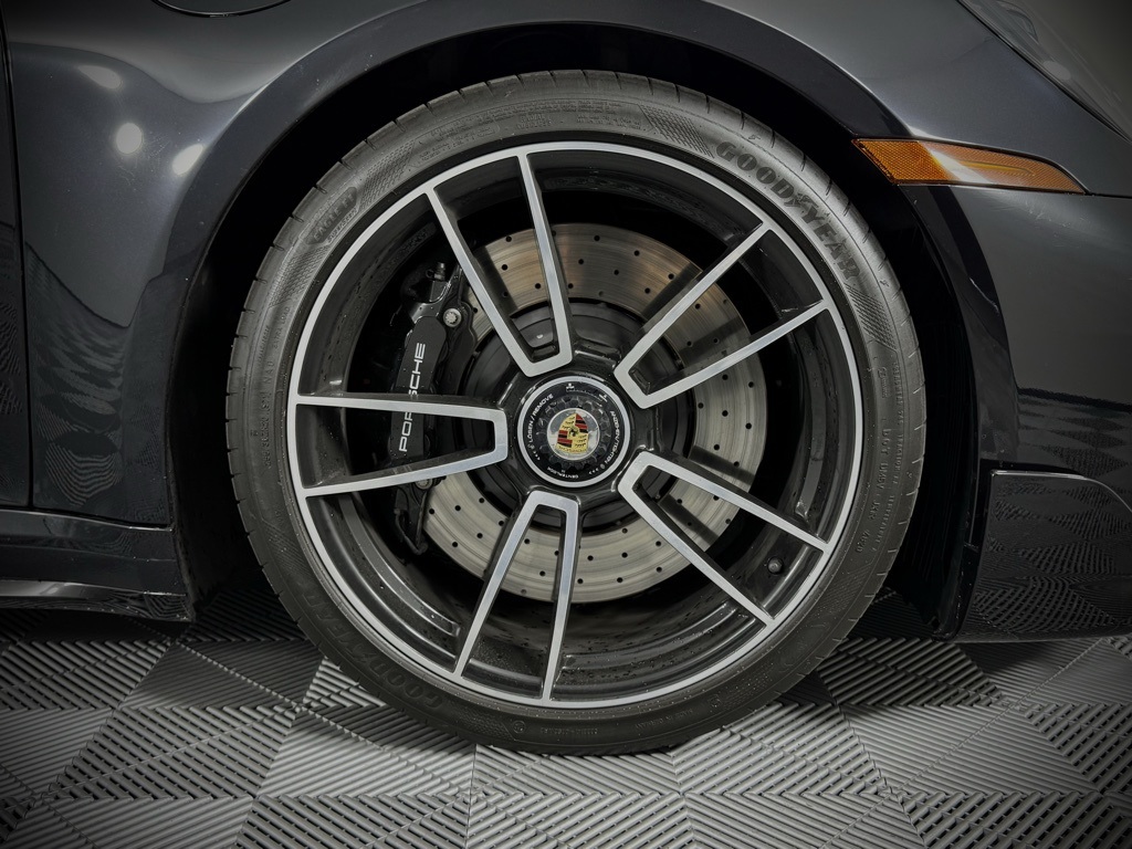 2021 Porsche 911 Turbo photo 19