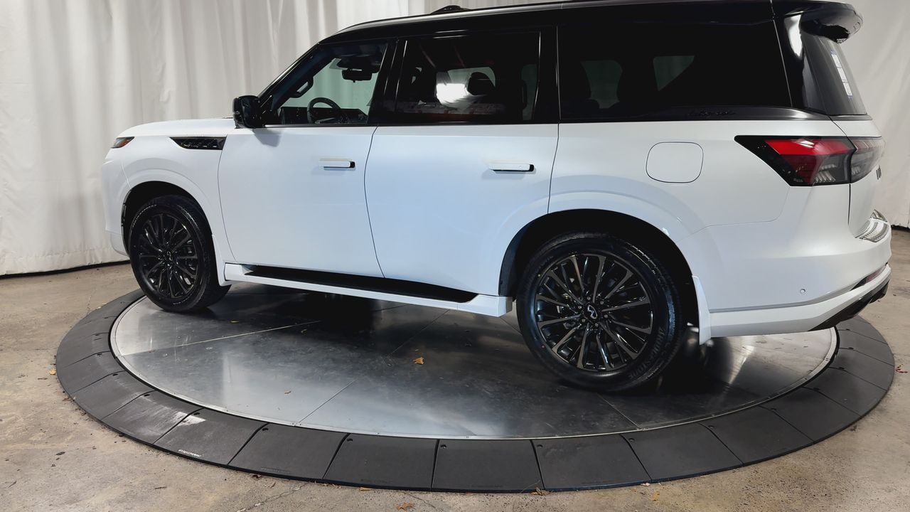 2026 Infiniti QX80 photo 4
