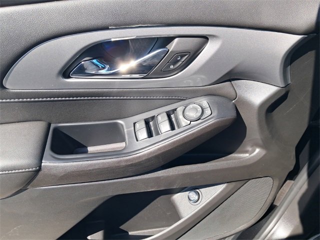 2023 Chevrolet Traverse Cloth photo 9
