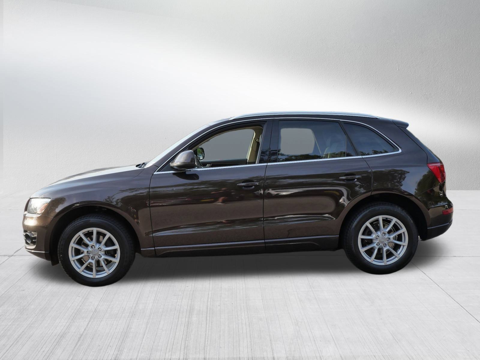 2012 Audi Q5 2.0T Premium Plus photo 3