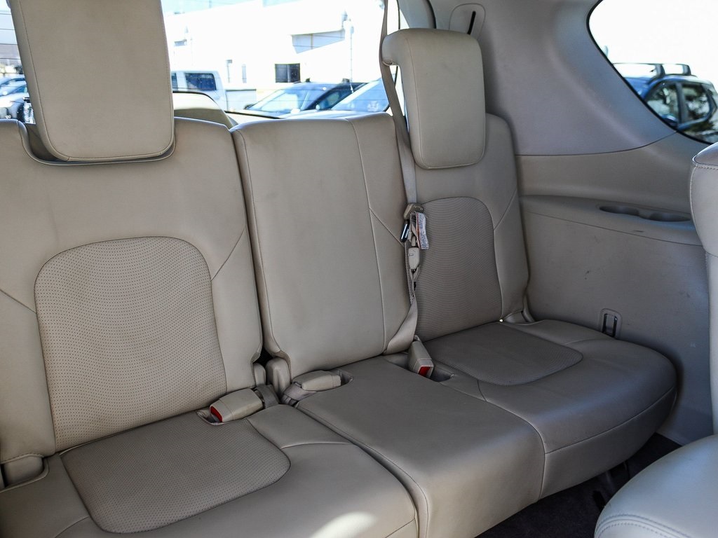 2017 Infiniti QX80 Base photo 18