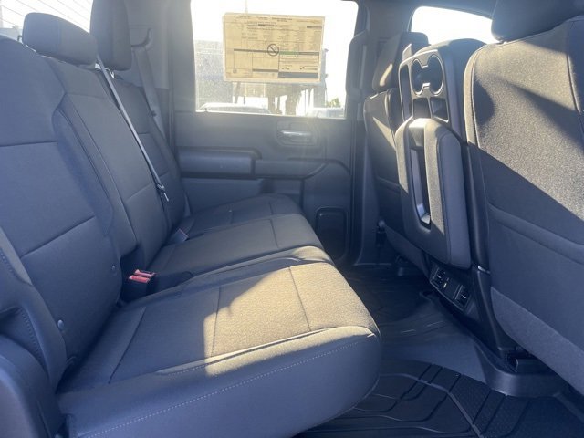 2025 Chevrolet Silverado 2500HD Custom photo 18