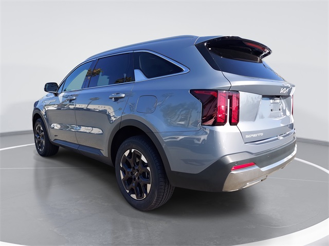 2024 Kia Sorento S photo 3
